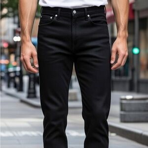 Calvin Klein Jeans in Deep Black, Size 30/30